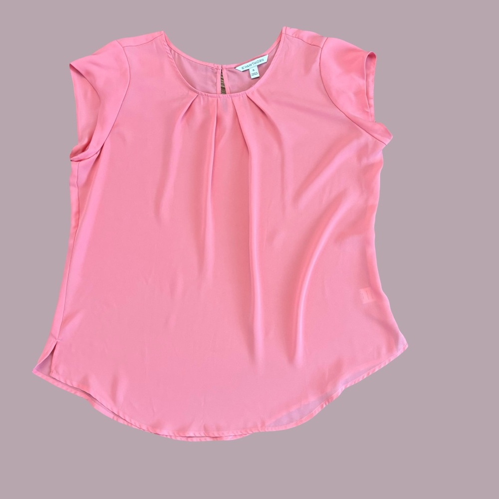 This is a 41 Hawthorn Lexie pleat front blouse